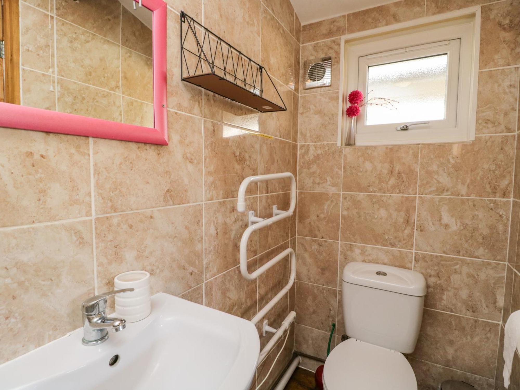 The Nook Villa Swindon Buitenkant foto
